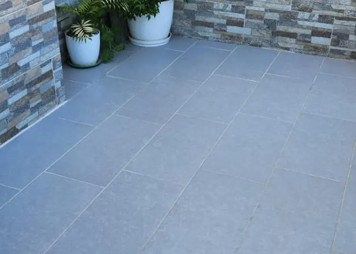 Apartmán Elysee - Duplex Near The - Shkembi I Kavajes *